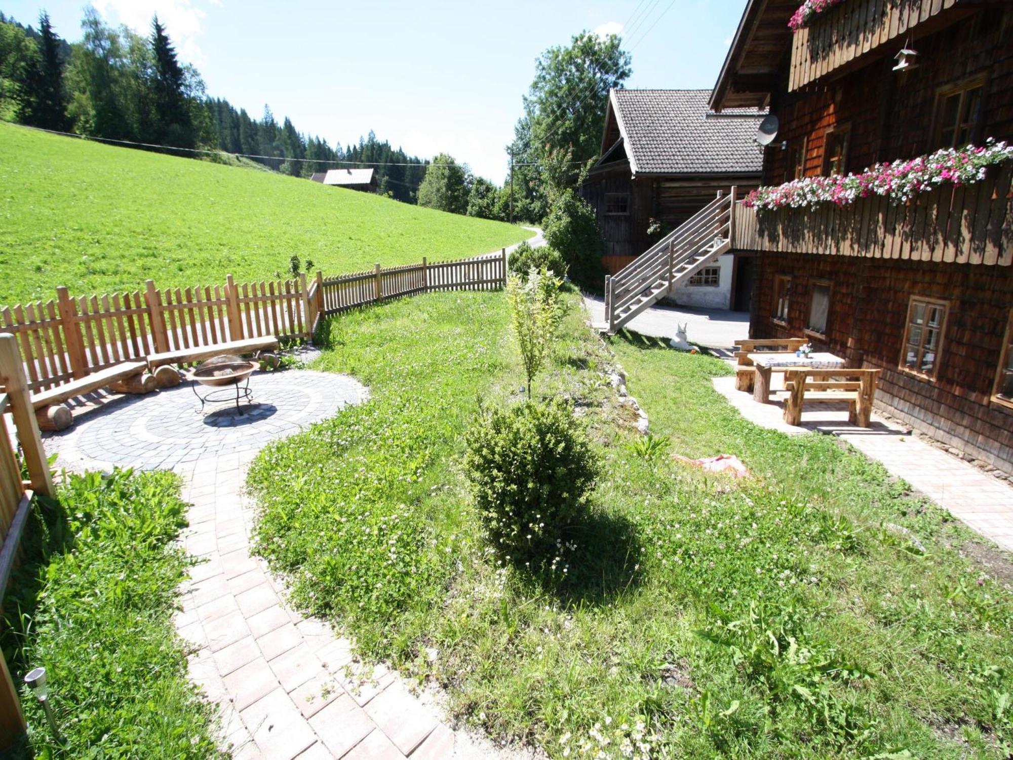 Sprawling Mansion Near Ski Area In Salzburg Eben Im Pongau Exteriör bild
